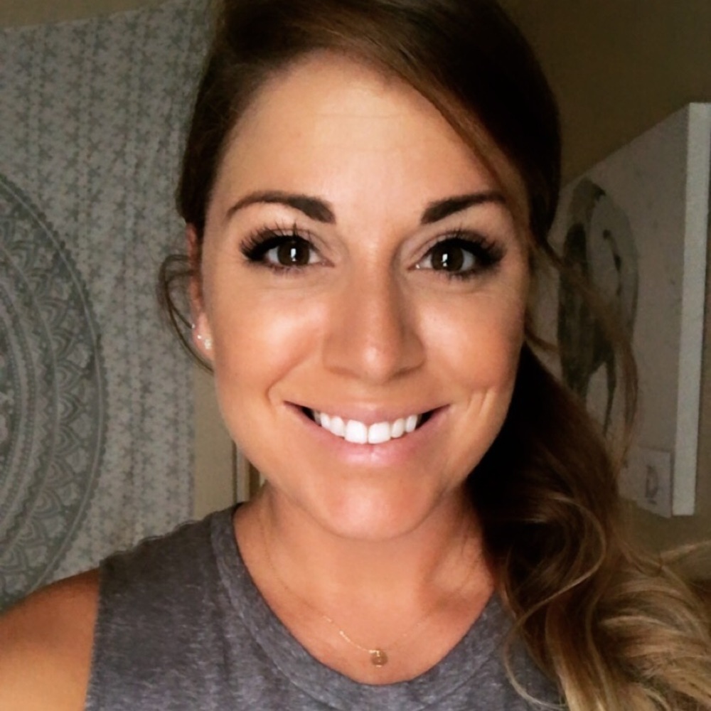 Meet your Posher, Nicole
